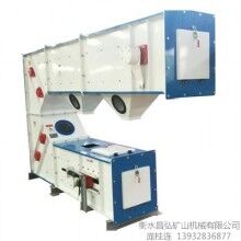 耐火材料專用Z型提升機(jī)，整機(jī)防爆，內(nèi)置強(qiáng)制通風(fēng)系統(tǒng)